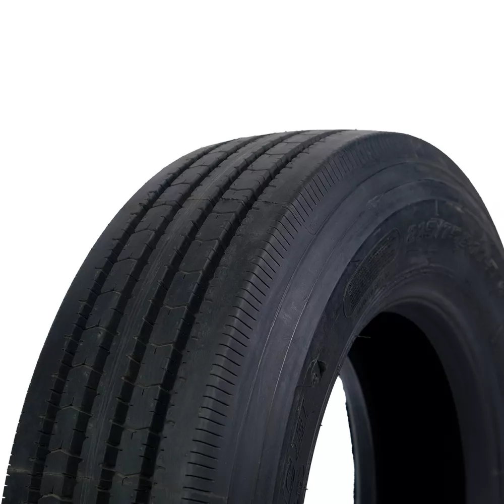 Грузовая шина 215/75 R17,5 Long March LM-216 16PR в Катав-Ивановске