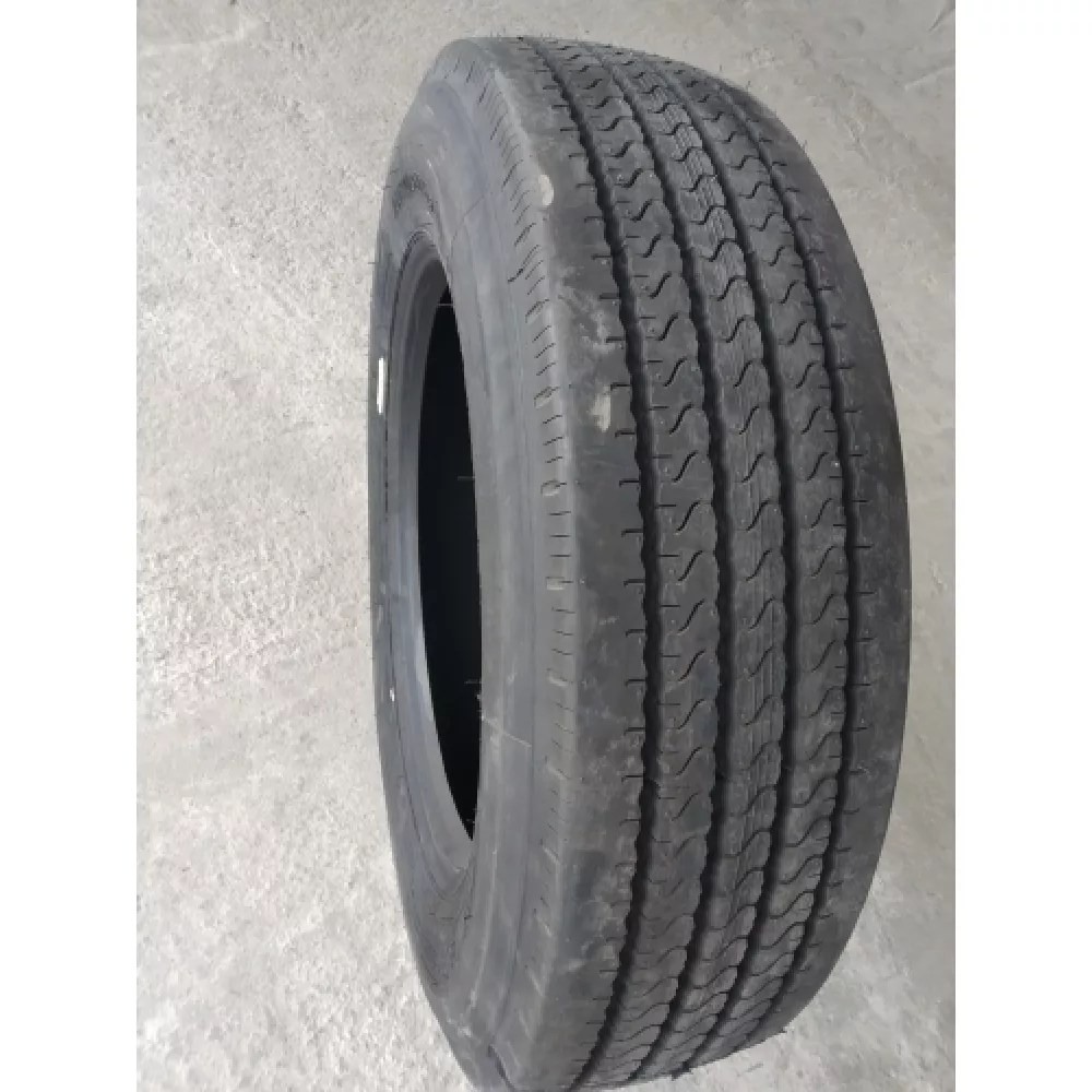 Грузовая шина 255/70 R22,5 Long March LM-120 16PR в Катав-Ивановске